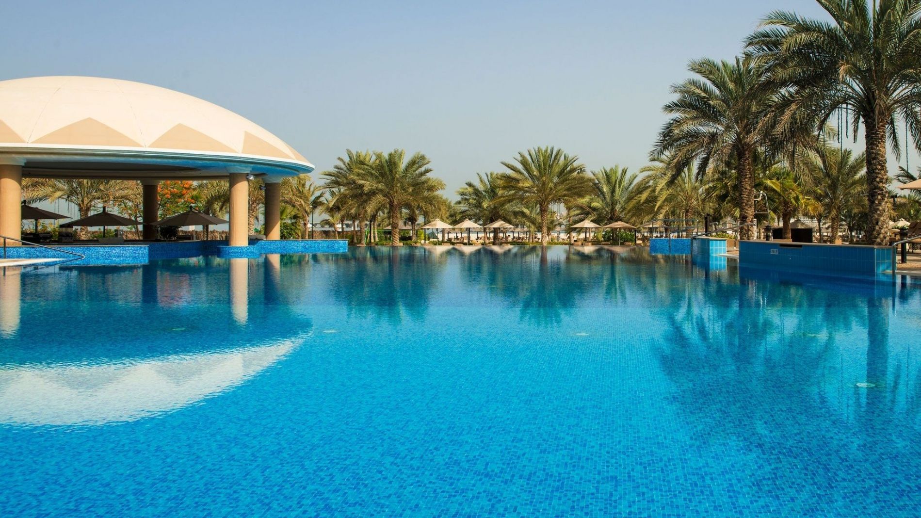 Free Pool & Beach Access